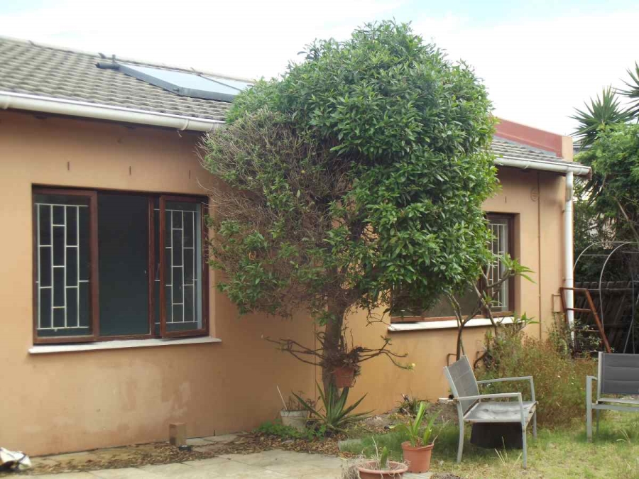 3 Bedroom Property for Sale in Table View Western Cape